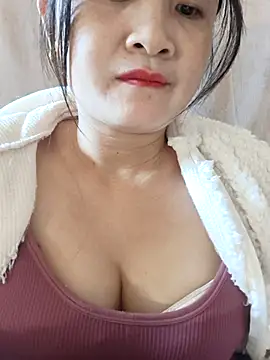 Paul-paul11 online show from 11/28/25, 02:34