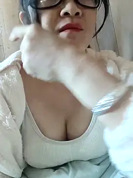 Paul-paul11 online show from 11/27/25, 02:23