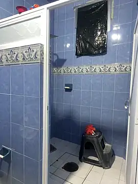 Sk3m veryhot online show from 12/21/25, 10:54