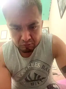 Sk3m veryhot online show from 12/04/25, 07:29