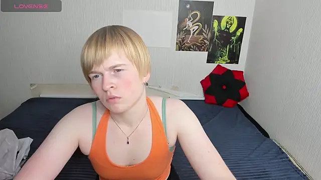 Cattie w  online show from 11/26/25, 01:16