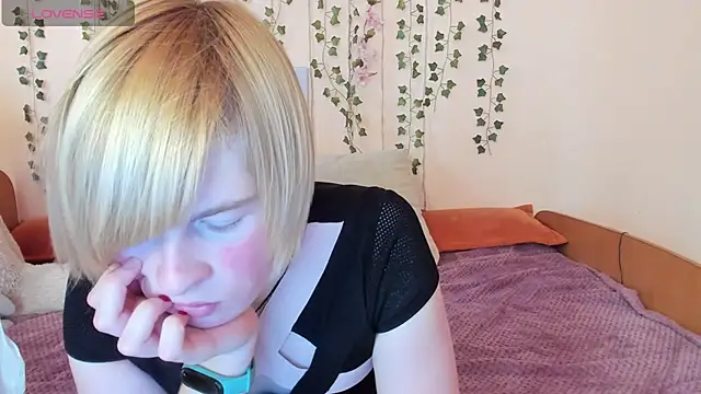 Cattie w  online show from 10/24/25, 03:05