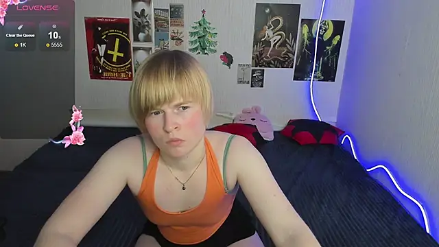 Cattie w  online show from 02/07/26, 01:13