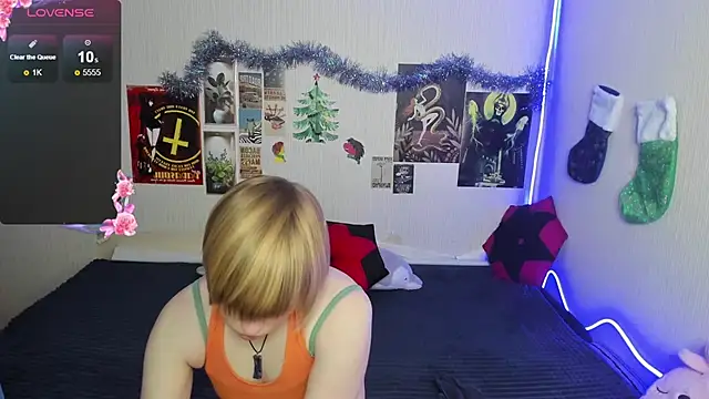 Cattie w  online show from 01/13/26, 01:20