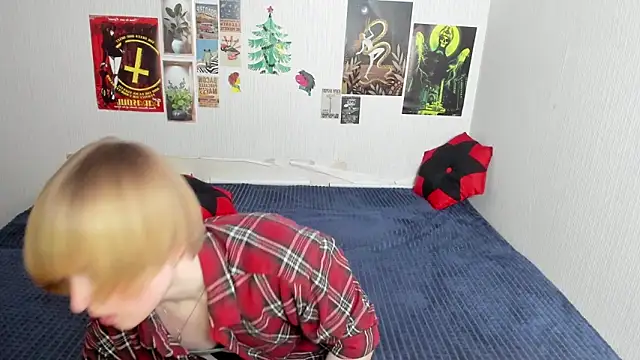 Cattie w  online show from 03/07/26, 01:12