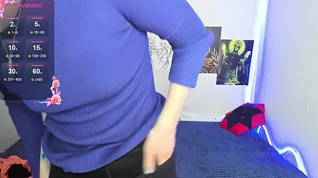 Cattie w  online show from 12/17/25, 01:10