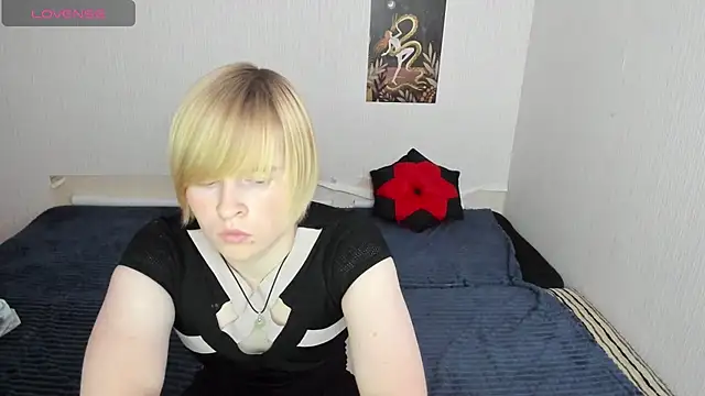 Cattie w  online show from 10/29/25, 01:26