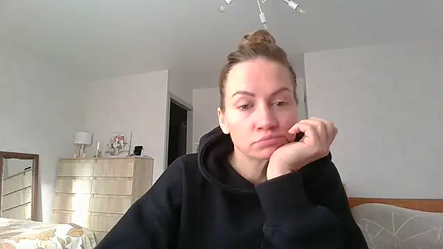 Thavione online show from 02/09/26, 09:51