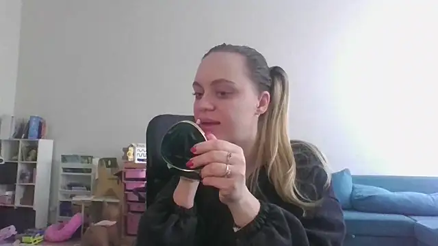 Cynoraye online show from 02/12/26, 10:26