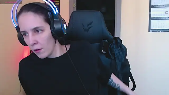 Irwi Tomboy online show from 02/14/26, 01:11