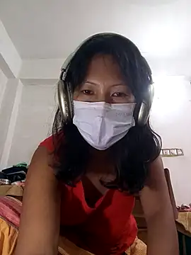 Snapshot of Chakma_Girl chatting on 10/19/25, 05:37 Chakma Girl online show from 10/19/25, 05:37