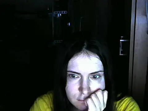 Snapshot of Jarivane chatting on 03/03/26, 07:32 Jarivane online show from 03/03/26, 07:32