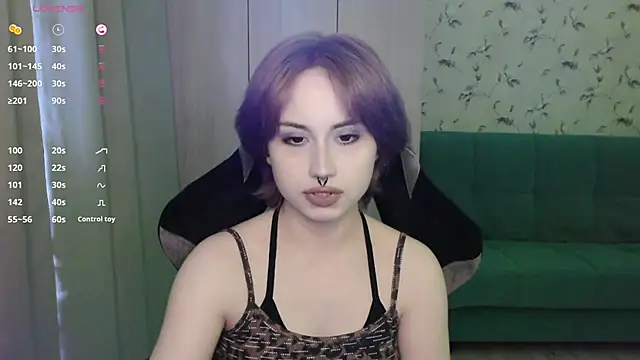 Snapshot of LeisaHopperstad chatting on 05/27/26, 01:07 LeisaHopperstad online show from 05/27/26, 01:07