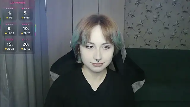 Snapshot of LeisaHopperstad chatting on 05/16/26, 12:15 LeisaHopperstad online show from 05/16/26, 12:15