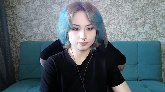 LeisaHopperstad online show from 04/15/26, 02:10