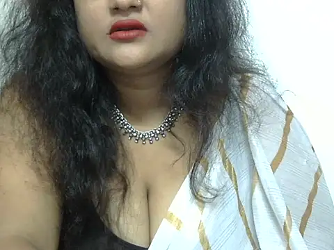 Snapshot of aarohee9 chatting on 11/28/25, 06:30 aarohee9 online show from 11/28/25, 06:30