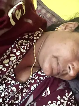 navyasree143 online show from 11/08/25, 05:16