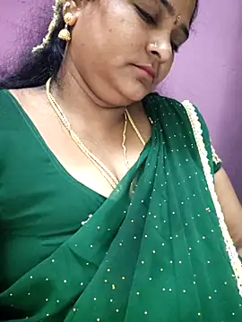 navyasree143 online show from 10/30/25, 01:26