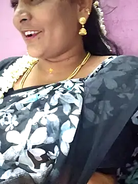 navyasree143 online show from 10/30/25, 01:31