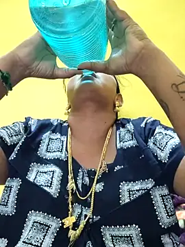 navyasree143 online show from 10/04/25, 05:20