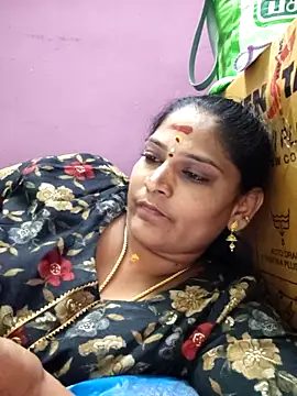 navyasree143 online show from 10/01/25, 03:16