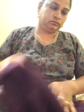 navyasree143 online show from 02/15/26, 05:19