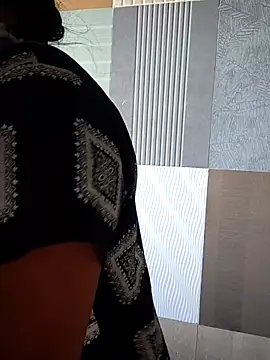 navyasree143 online show from 09/29/25, 02:40