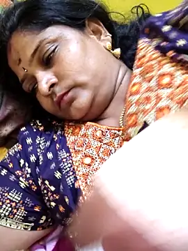 navyasree143 online show from 10/08/25, 05:35