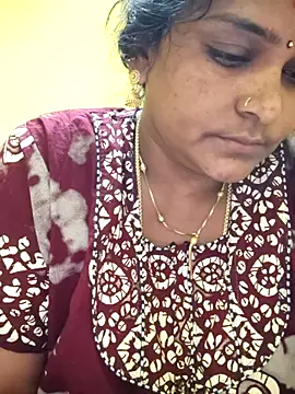 navyasree143 online show from 10/26/25, 03:07