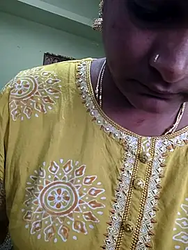 navyasree143 online show from 12/04/25, 04:55