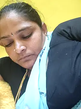 navyasree143 online show from 09/28/25, 02:29