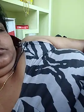 navyasree143 online show from 03/20/26, 04:46