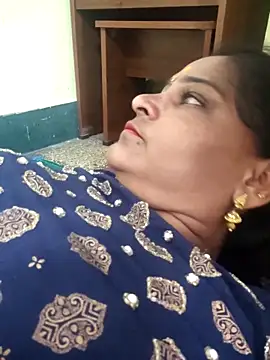 navyasree143 online show from 03/07/26, 10:21