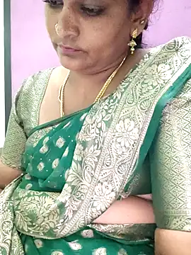 navyasree143 online show from 09/30/25, 03:07