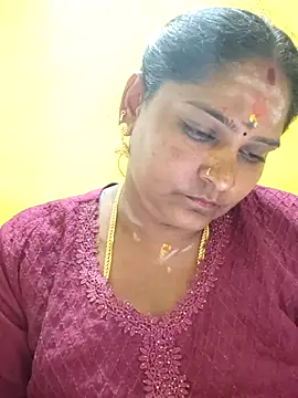 navyasree143 online show from 10/10/25, 06:14