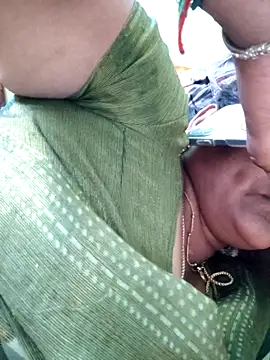 navyasree143 online show from 04/10/26, 10:00