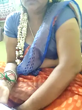 navyasree143 online show from 04/12/26, 04:43