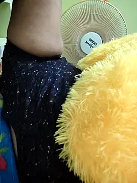 navyasree143 online show from 04/18/26, 03:25