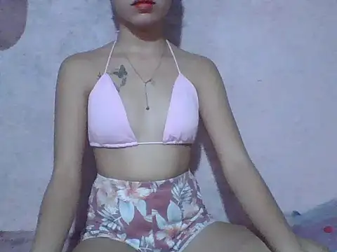 Snapshot of SweetPussie18x chatting on 06/30/26, 01:16 SweetPussie18x online show from 06/30/26, 01:16