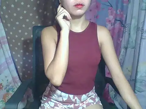 SweetPussie18x online show from 05/13/26, 12:50