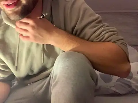 Snapshot of Jasonsnzuk chatting on 10/14/25, 11:04 Jasonsnzuk online show from 10/14/25, 11:04