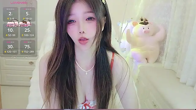 Snapshot of Coco-Di chatting on 06/07/26, 02:06 Coco-Di online show from 06/07/26, 02:06