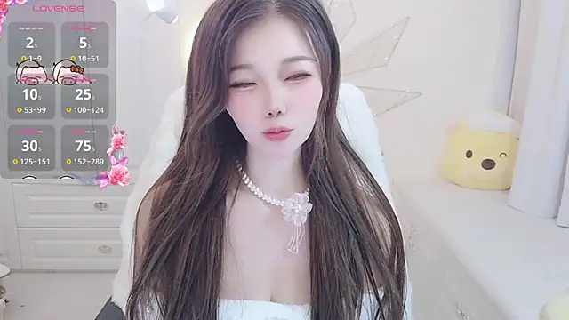 Coco-Di online show from 10/18/25, 12:23