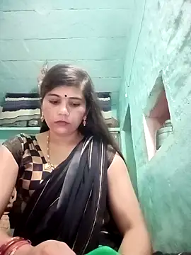 Snapshot of Sapna__wq1 chatting on 10/17/25, 07:04 Sapna wq1 online show from 10/17/25, 07:04