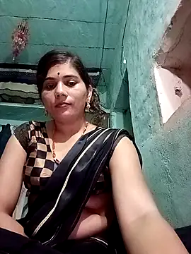 Snapshot of Sapna__wq1 chatting on 10/15/25, 10:07 Sapna wq1 online show from 10/15/25, 10:07