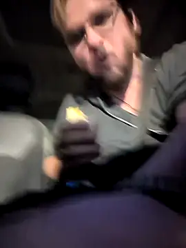 bear8t online show from 10/07/25, 07:31