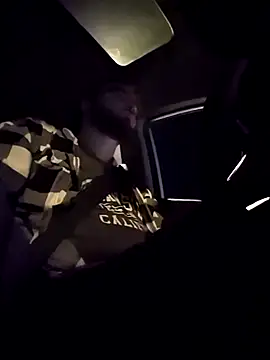 bear8t online show from 10/28/25, 06:56