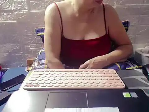 hyhy 99 online show from 10/28/25, 01:43