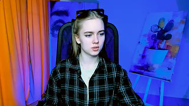 JuneWoods online show from 03/25/26, 07:19