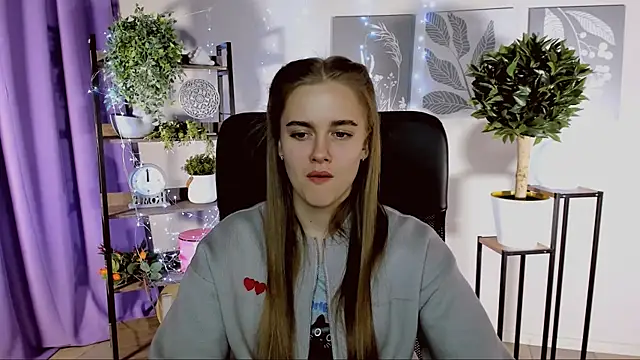 JuneWoods online show from 04/03/26, 03:40